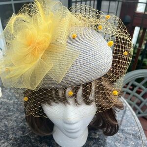 Ey Signature Fascinator Hat  One Size Yellow And Gray With Mesh Veil
